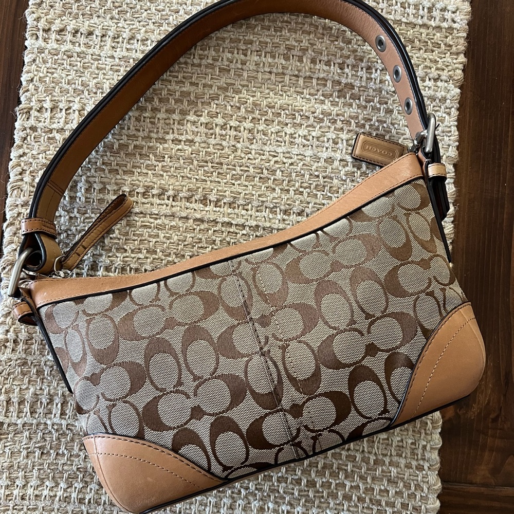 Coach Signature Shoulder Bag